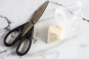 making a icing piping bag for sugar cookie icing